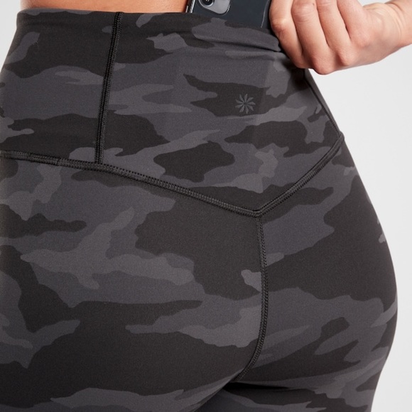 Athleta Elation Camo Legging 7/8 - Picture 4 of 7